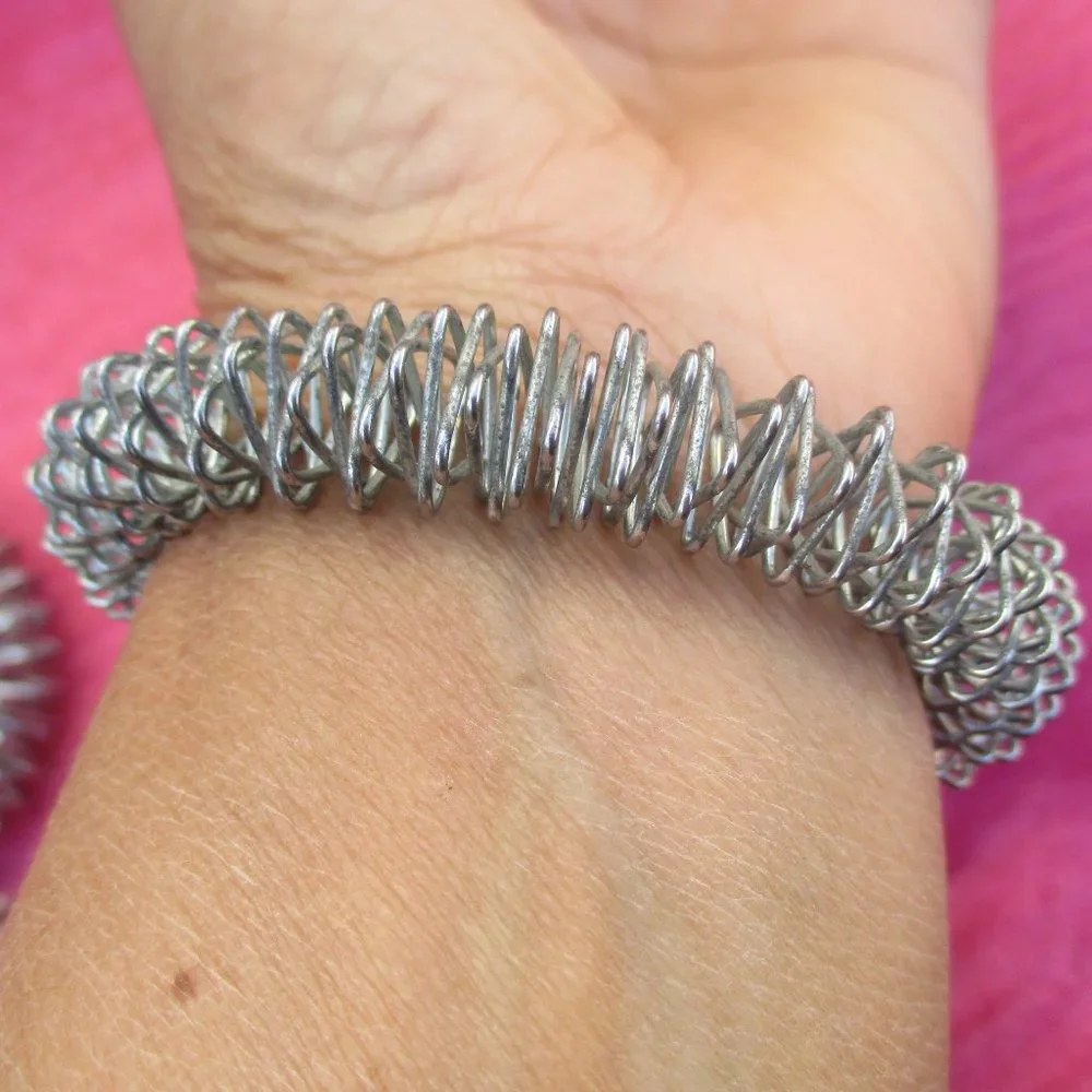 Acupressure ring for reflex point , hand and finger - Picture 4 of 8